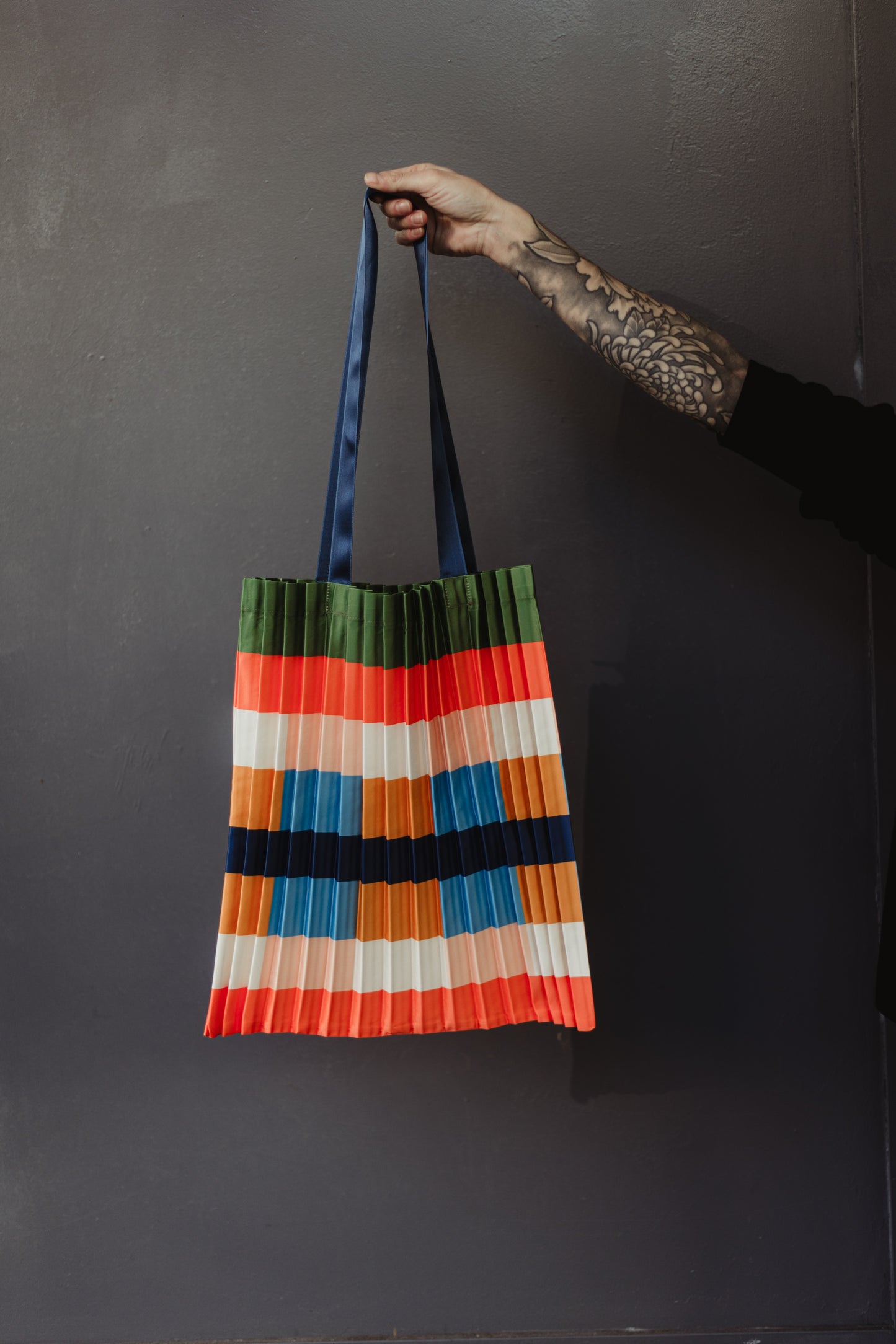 Sac Totebag en Soie Plissé - Le Vibrant
