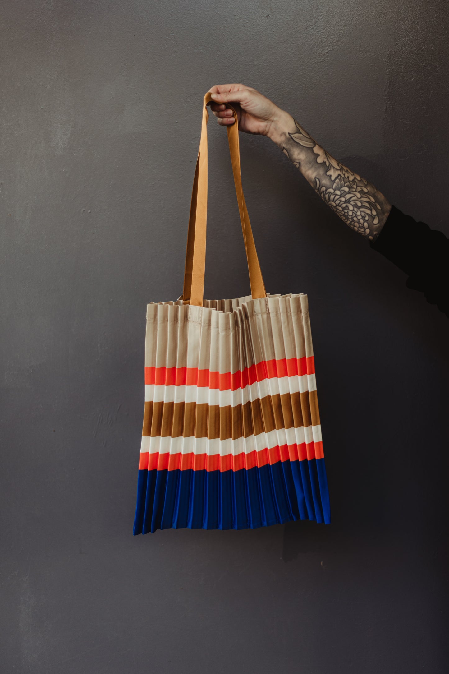Sac Totebag en Soie Plissé - Le Lignes en Harmonie