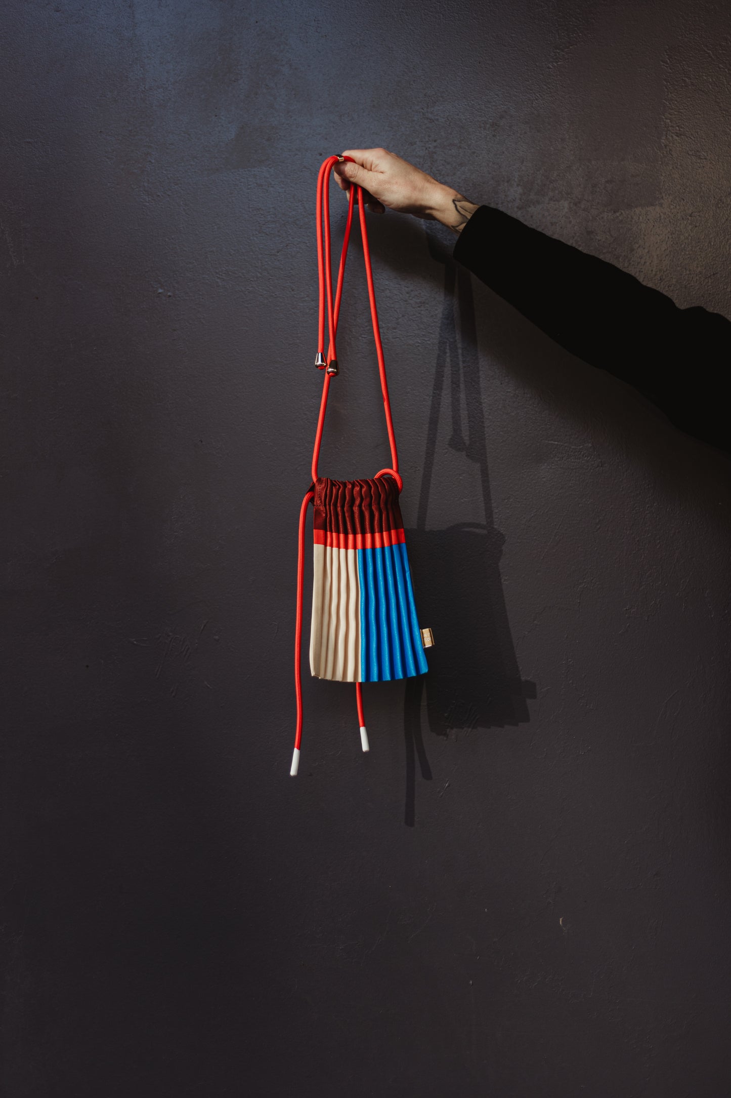 Sac Mini en Soie Plissé - L'Audacieux