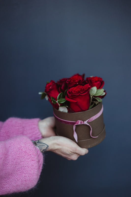 Petite boîte fleurie – Un écrin de roses pour la Saint-Valentin